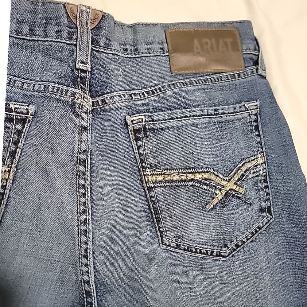 Ariat M2 Relaxed Boot Cut Jeans Mens 31x32 Medium Wash Distressed Western Denim